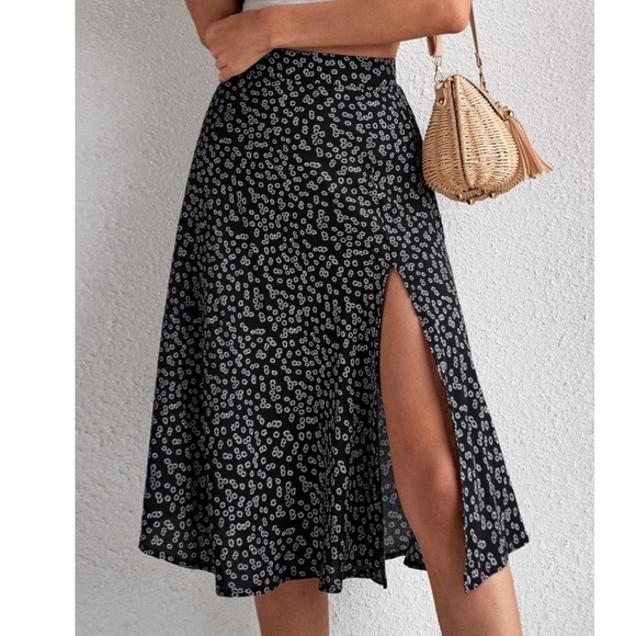 None Dresses & Skirts - Women’s Floral Print High Waist Split Hem Midi A-Line Skirt